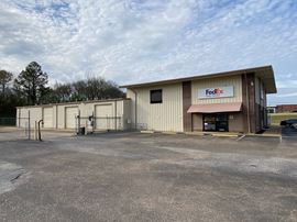 FedEx Retail Shipping Office
