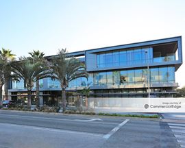 900 Wilshire Blvd