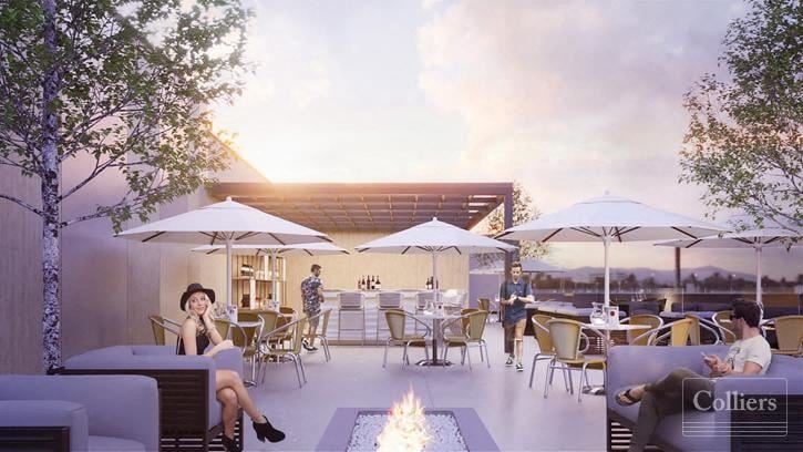Rooftop Airport Hotel Restaurant/Bar