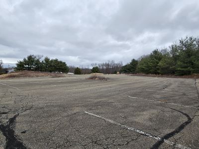 Pocono Select Service Hotel - Land