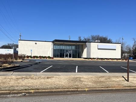 Photo of commercial space at 2004 Country Club Ave NW in Huntsville