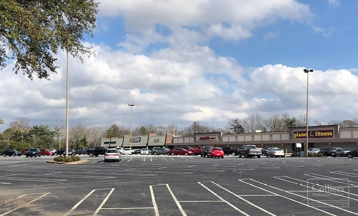 Retail Availabilities on Wade Hampton Boulevard