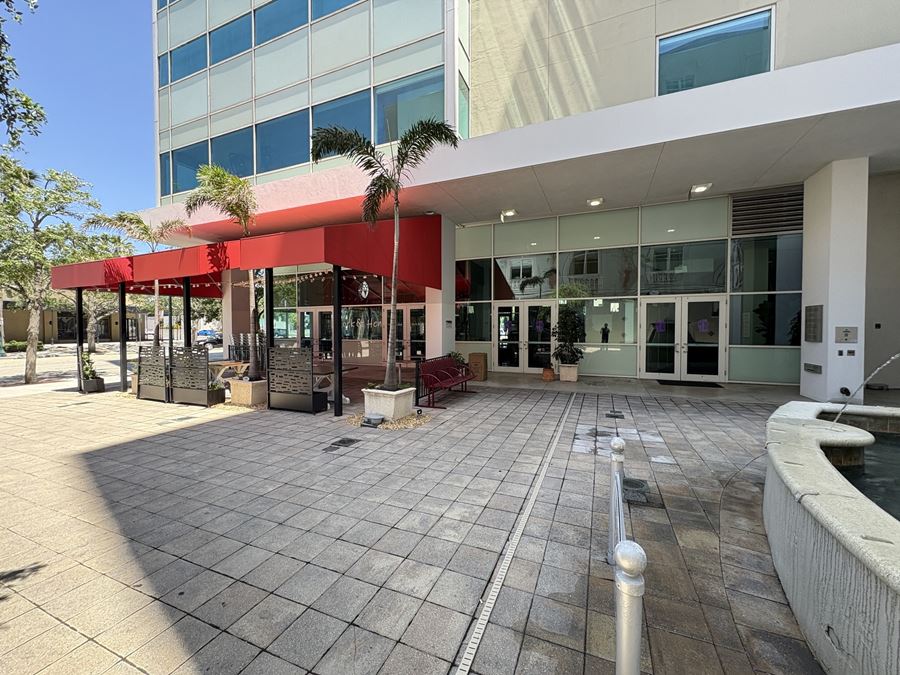 UPSCALE PROFESSIONAL EXECUTIVE OFFICES!