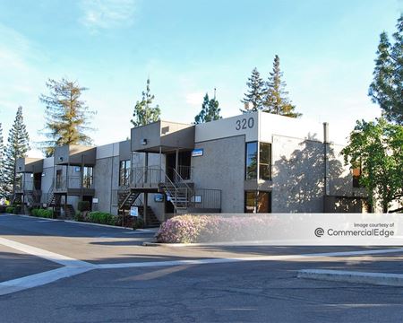 Photo of commercial space at 7555 North Del Mar Avenue in Fresno