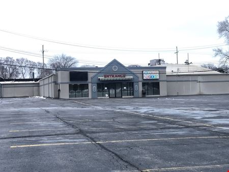 Photo of commercial space at 4443 Dixie Hwy in Waterford Township