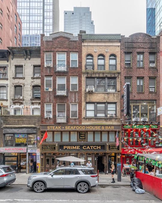 140-142 W 46th St
