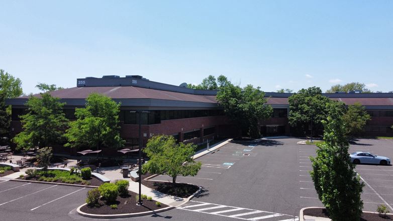 255 Business Center Dr