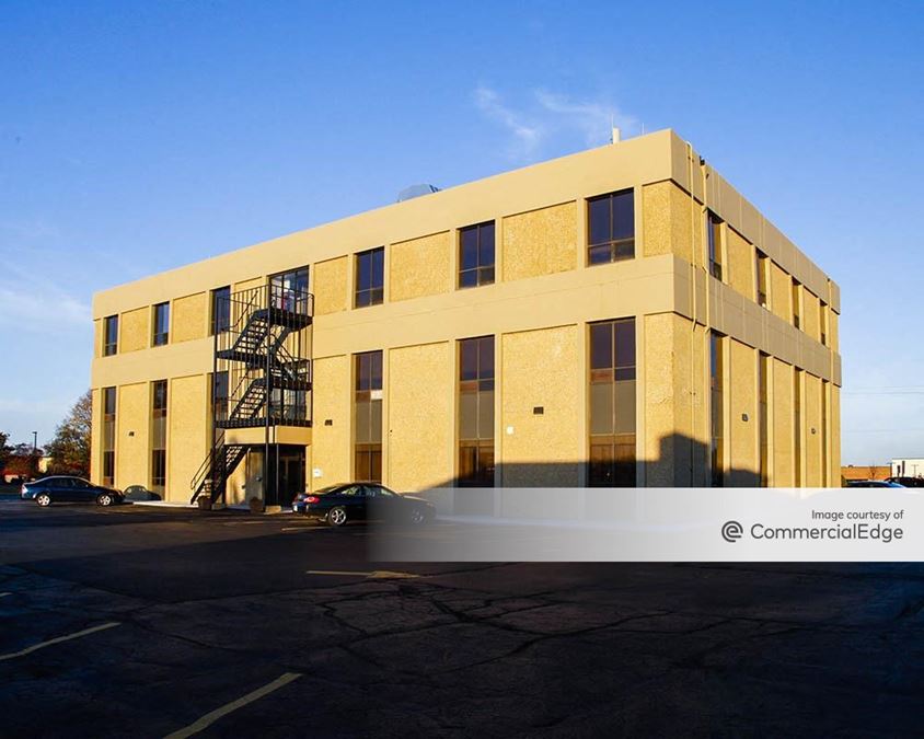 1300 South Green Bay Road, Racine Office Space For Lease