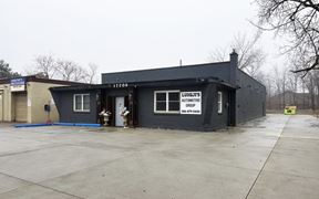 17206 E 13 Mile Rd