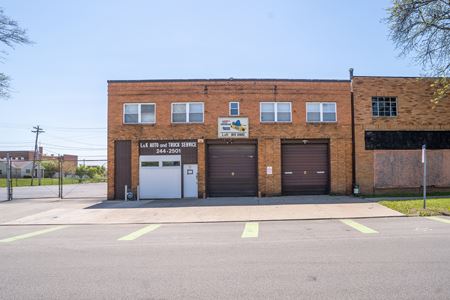 Retail space for Sale at 1811 Jefferson Avenue in Toledo