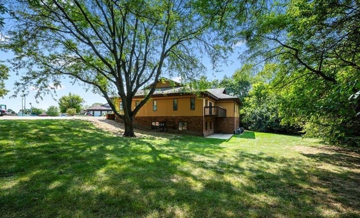 5113 N Executive Dr Suit 105 Microsuites