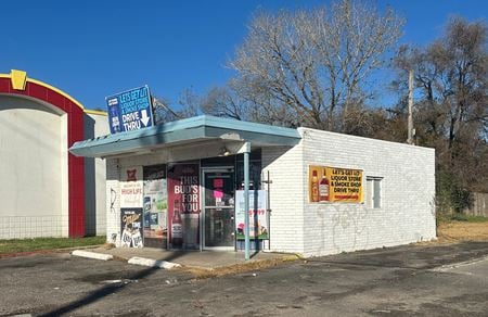 Retail space for Sale at 2010 E. Pawnee in Wichita