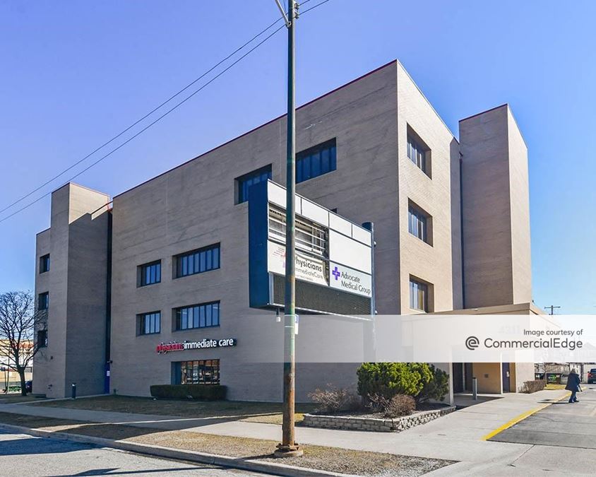 4211 N Cicero