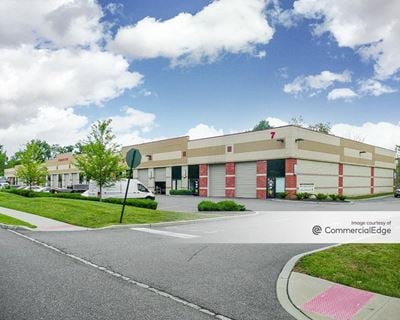 7 Industrial Pkwy