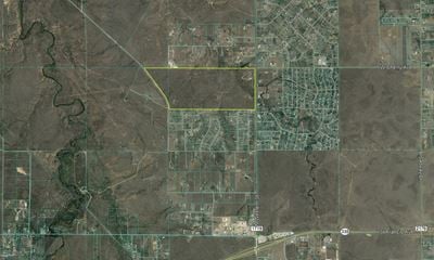 Western,  North of Loop 335