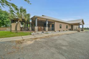 2579 Douglas Ave