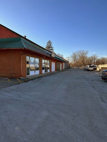 Photo of commercial space at 5445-5449 Secor Road in Toledo