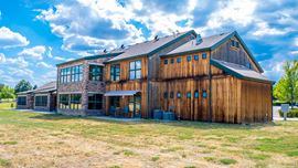 2585 Trailridge Dr E