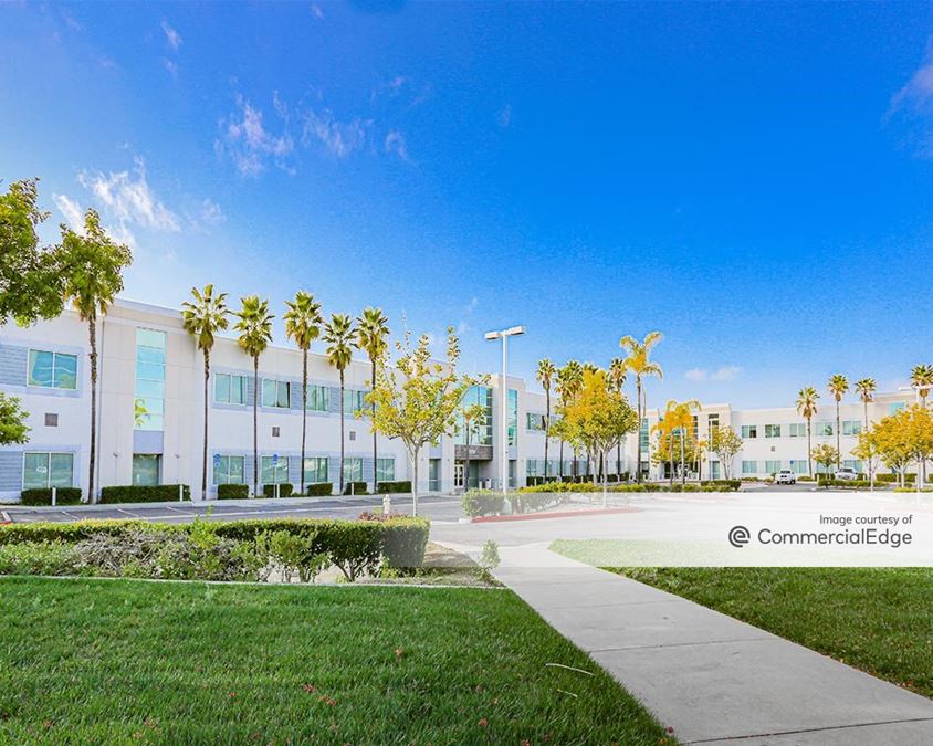 5732 & 5738 Pacific Center Blvd 5732 Pacific Center Blvd, San Diego