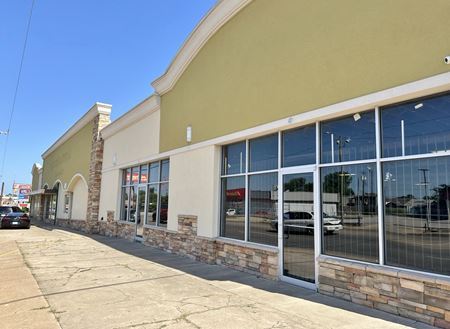 Retail space for Sale at 216 in Oklahoma City