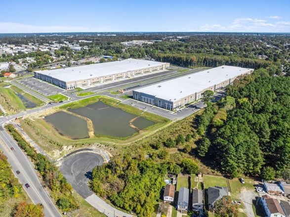 Phenix Commerce Center Building 2