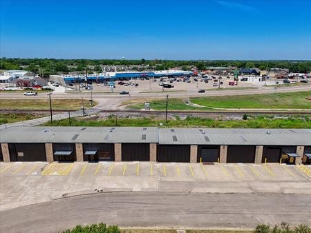 Industrial space for Rent at 209 Queen Dr in Hewitt