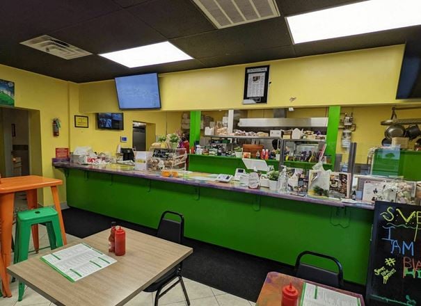 893 Jefferson Ave - 1,230+/- SF Retail Space