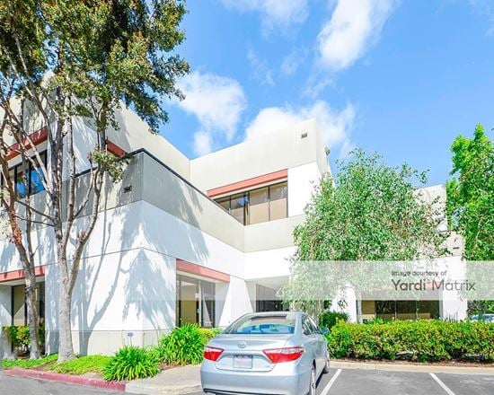 Oak Creek Business Center