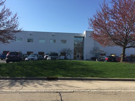 Commercial space for Rent at 1901 South Street in Elgin
