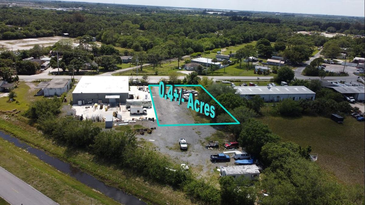 0.4+/- Ac at 920 Angle Rd