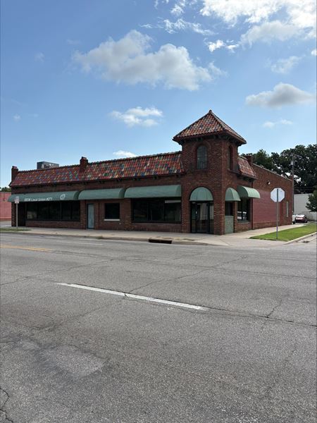 Office space for Sale at 1040 South Broadway in Wichita