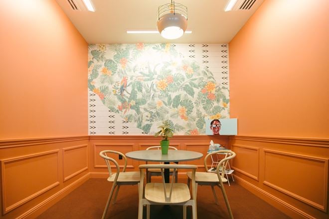 WeWork - 200 Spectrum Center