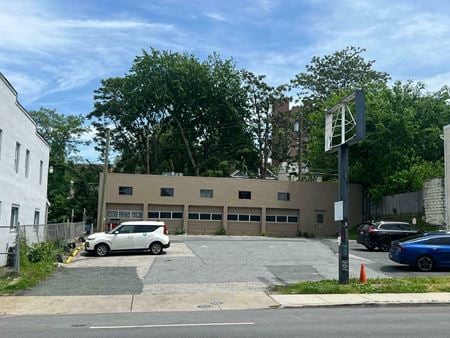 Retail space for Rent at 3901 Falls Rd  in Baltimore