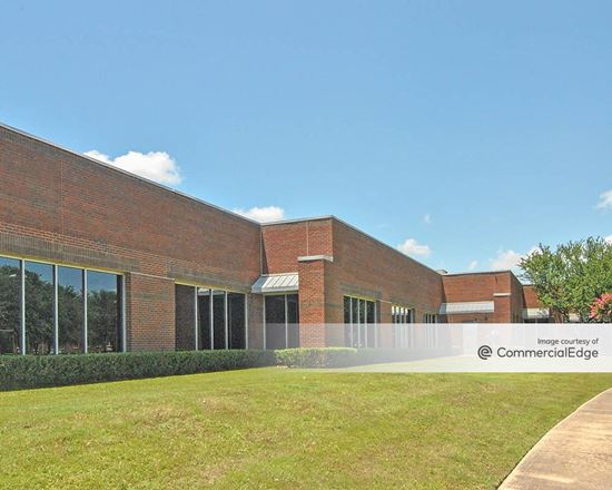 Richardson Drive Plaza