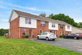 1531 E Knollwood Cir