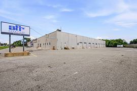 490 W Basin Rd, New Castle, DE