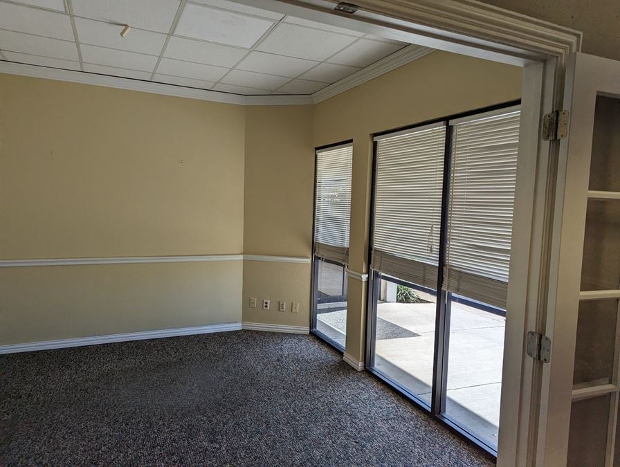 4949 Franklin Ave.