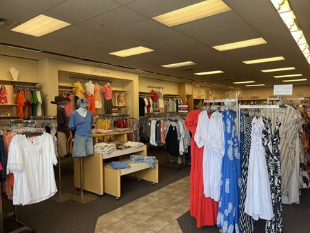 Photo of commercial space at 875 U.S. 321 in Lenoir City