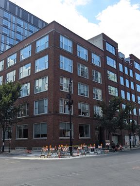 River North Executive Loft | Full Floor Opportunity