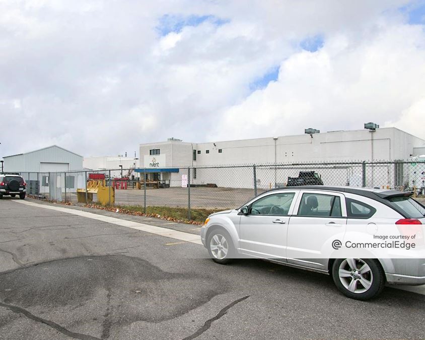 2100 Hoffman Way, Anoka, MN 55303