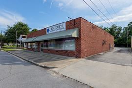 1004 Williams St