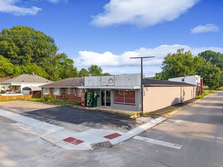 Retail space for Sale at 1945 Indiana Ave in New Albany