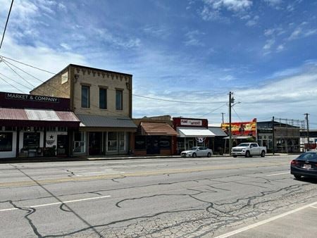 Photo of commercial space at 209 N Main St in Weatherford