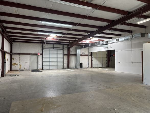320 Forum Parkway