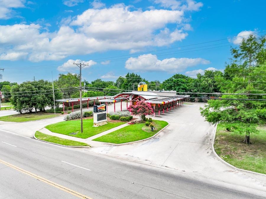 1,704 SF for Sale or Lease in Irving