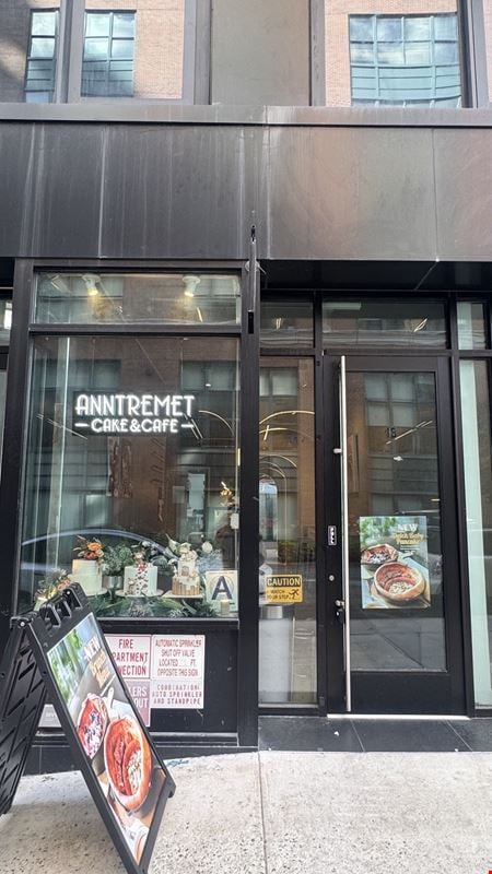 Retail space for Sale at 41-14 27th St in Long Island City