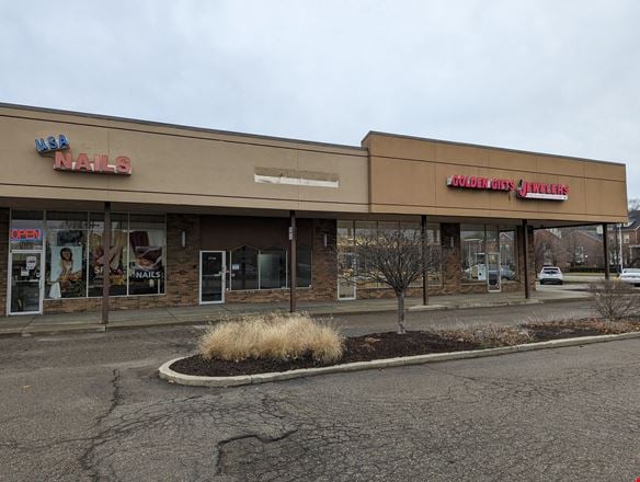 Burton Hollow Plaza