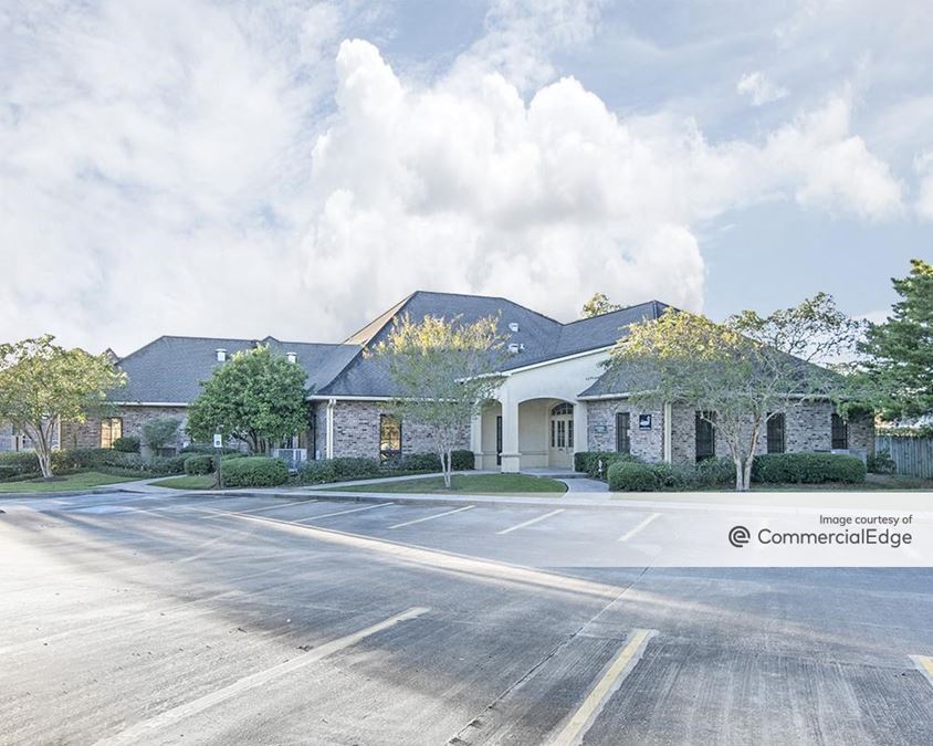 American Plaza 2645 O'Neal Lane, Baton Rouge, LA CommercialSearch