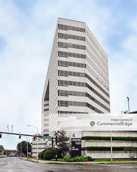 4 Stamford Plaza