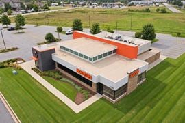 Absolute Net Lease Investment - Hooters | 11+ Years Remaining